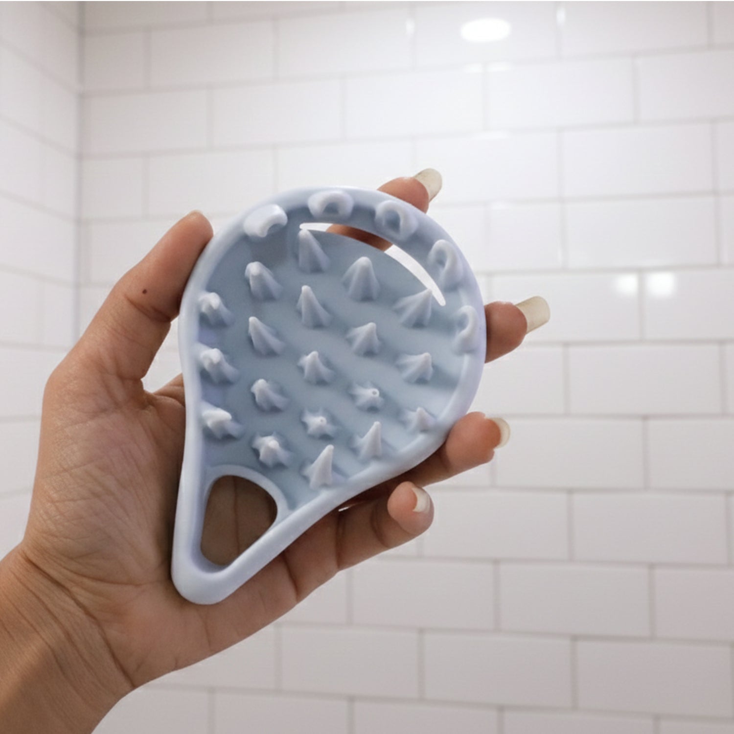 Anti dandruff silicone scalp cleaner