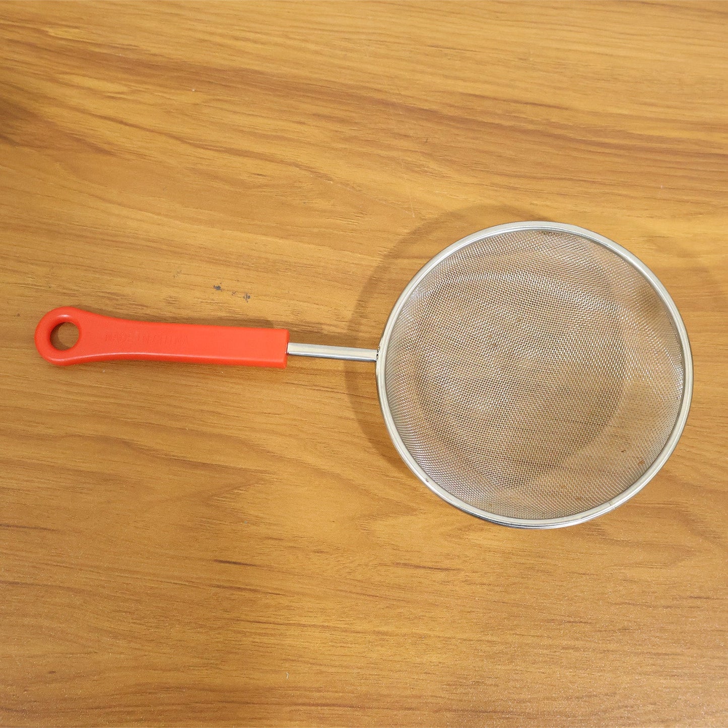 B-Grade Big Size Fine Mesh Kitchen Strainer with Strong Handle Grip (1 Pc)