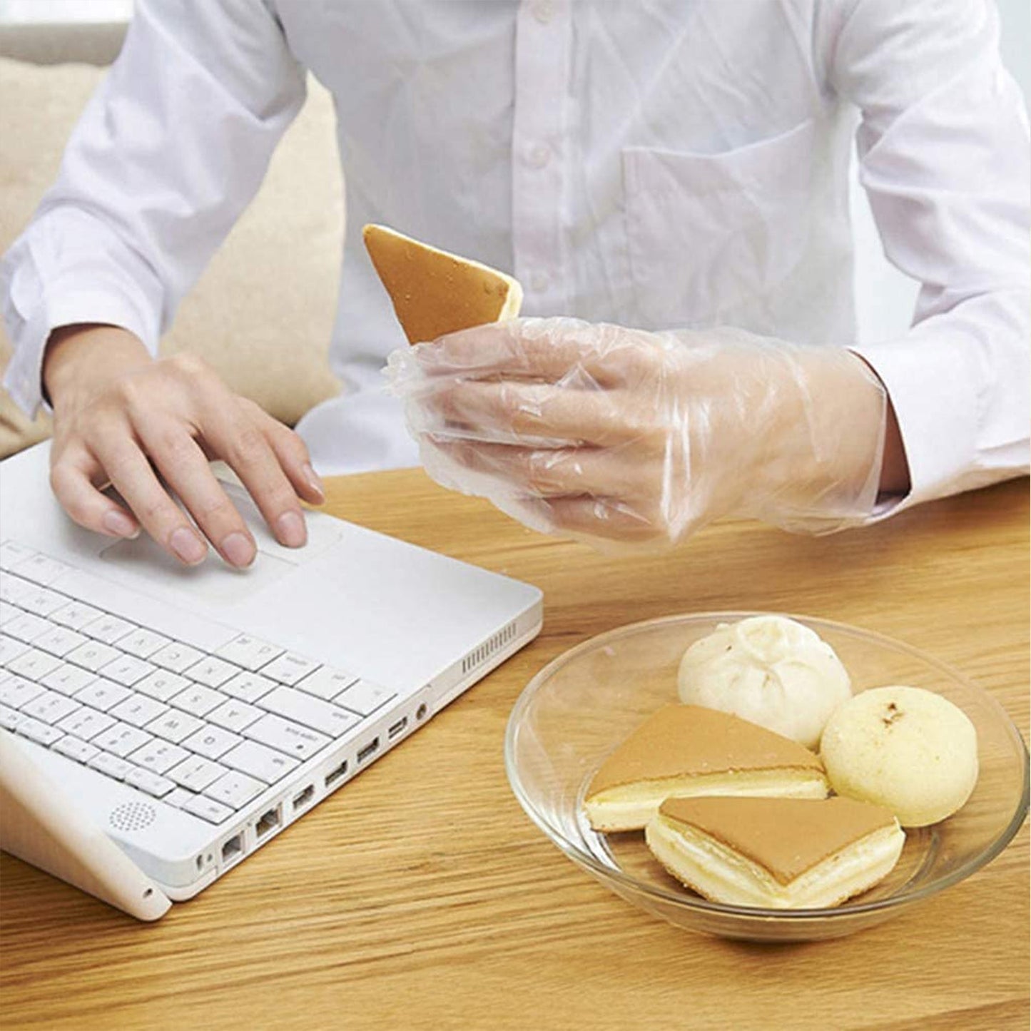 Eco-Friendly Kitchen Hand Gloves, Disposable hand gloves, Free size (100 Pc)